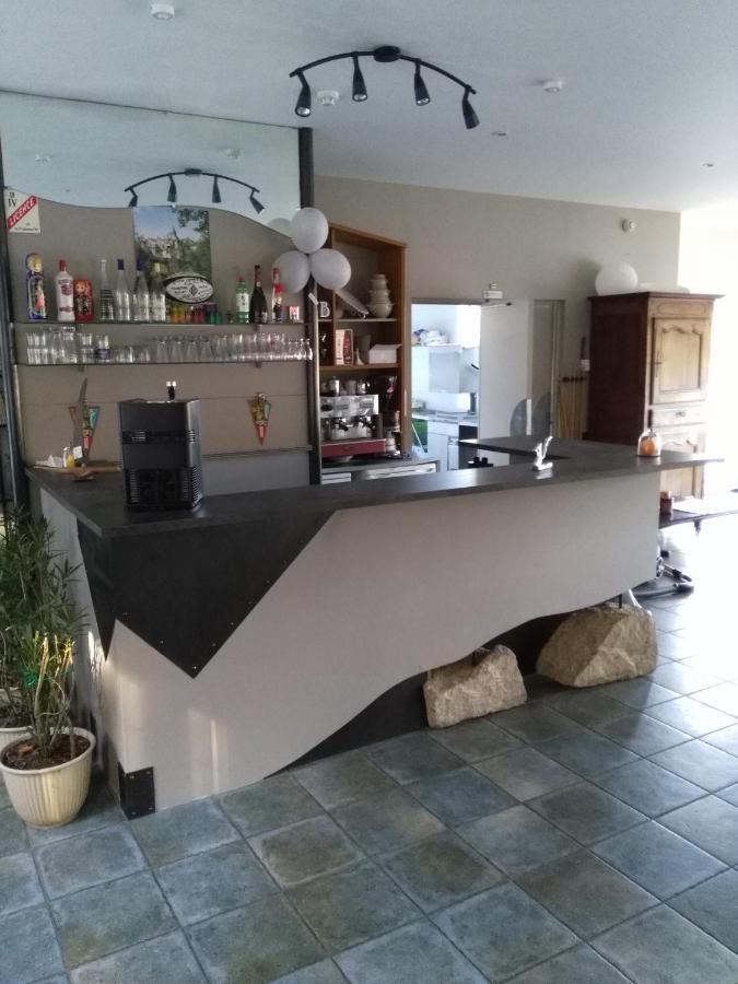 Hotel Du Lac Treignac الغرفة الصورة