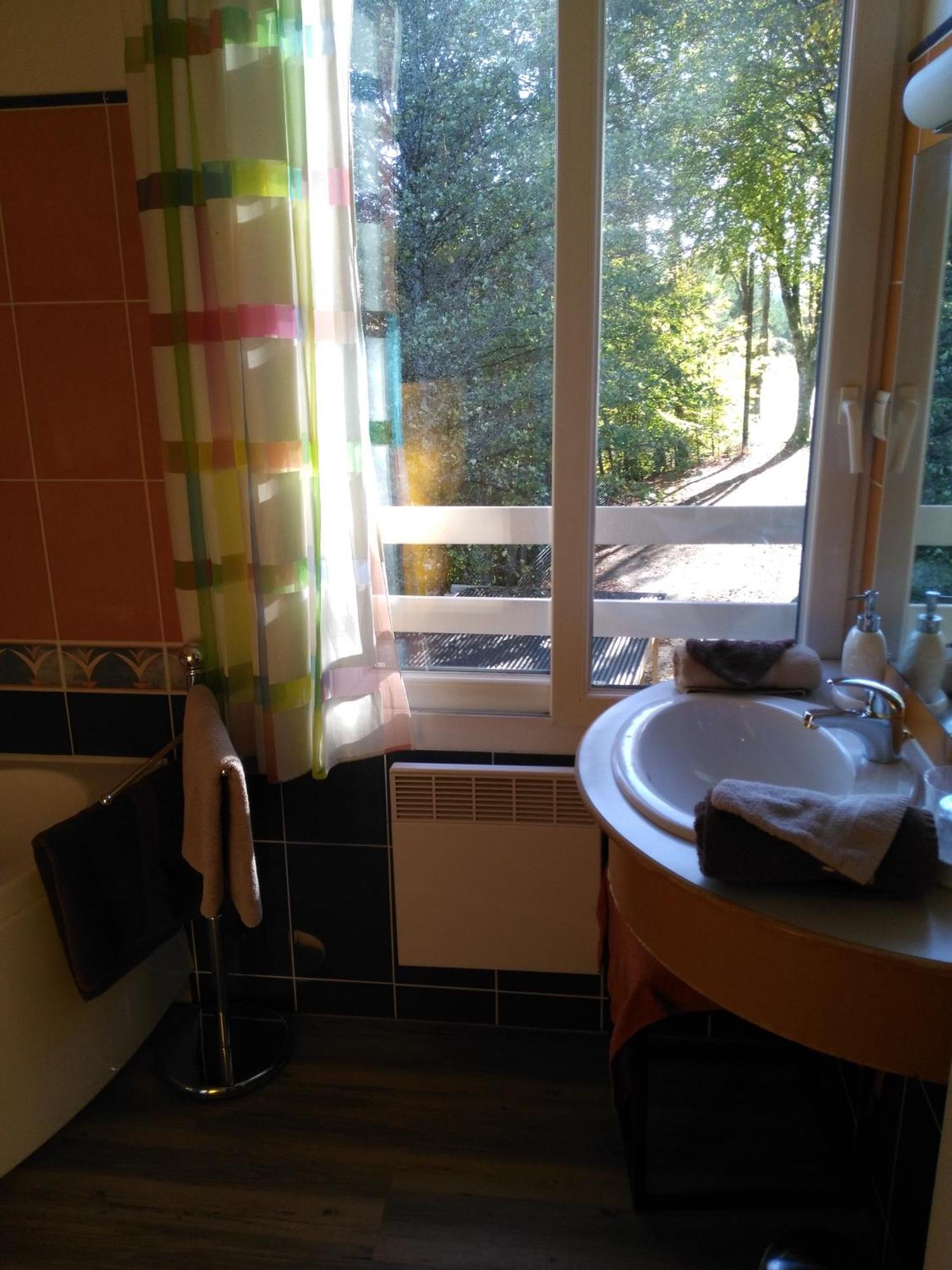 Hotel Du Lac Treignac المظهر الخارجي الصورة